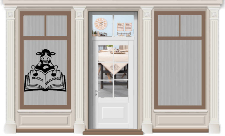 Sticker raam geslaagd koe met boek | Rosami 1