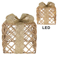 Clayre & Eef | Decoratie cadeau met LED set van 3 Goudkleurig 25x25x30 / 20x20x24 / 15x15x17 cm / 6xAA | 66311