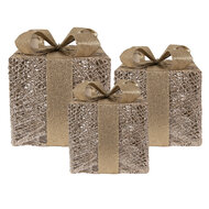 Clayre & Eef | Decoratie cadeau met LED set van 3 Goudkleurig 25x25x30 / 20x20x24 / 15x15x17 cm / 6xAA | 66312