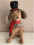 Deurstopper hond bruin zittend met zwarte hoed en rode sjaal 40 cm | La Galleria | MYD-17083 Deurstopper hond bruin zittend met zwarte hoed en rode sjaal 40 cm | La Galleria | MYD-17083