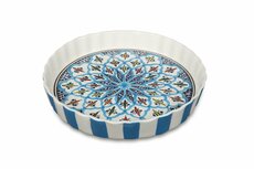 Quicheschaal taartvorm Turquoise blue fine serveerschaal handgemaakt Ø 24 rond blauw wit | QU.TF.30 | Dishes & Deco Quicheschaal taartvorm Turquoise blue fine serveerschaal handgemaakt Ø 24 rond blauw wit | QU.TF.30 | Dishes & Deco